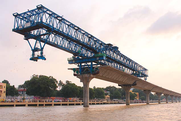 Ganga Path Expressway Bridge: precasting and erecting a key segmental viaduct