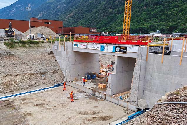 Moving Neuville Underpass by 30 metres in just 6 hours